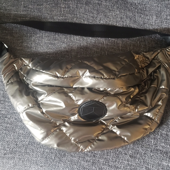 Fanny Pack Shoulder Bag - Picture 1 of 4